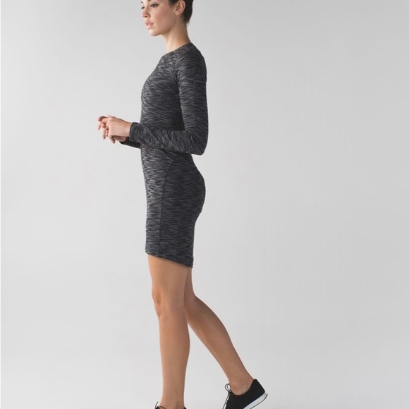 Lululemon &go Where-To Dress *Long Sleeve - Picture 2 of 7